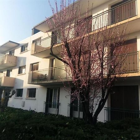 Appartement Avec Balcon Et Parking Prive Роан Экстерьер фото